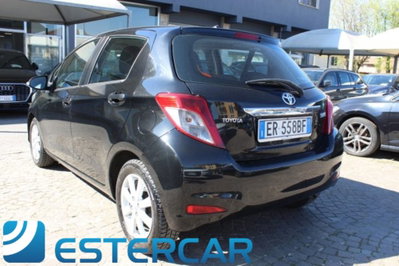 Toyota Yaris 1.0 5 porte Active (15)