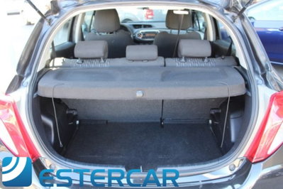 Toyota Yaris 1.0 5 porte Active (19)