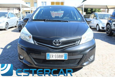 Toyota Yaris 1.0 5 porte Active (5)