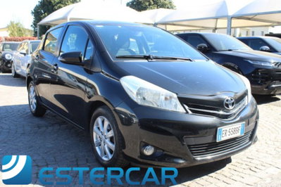 Toyota Yaris 1.0 5 porte Active (7)