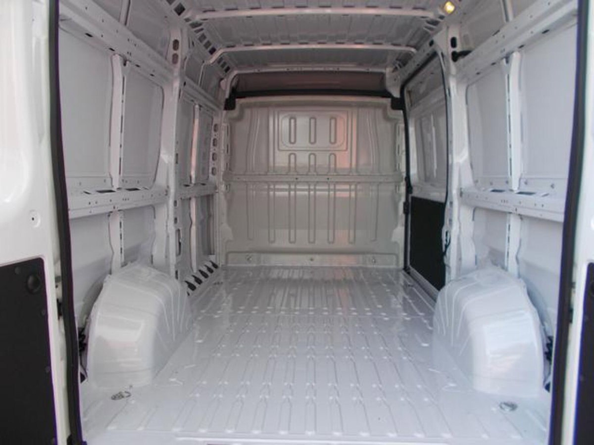 Fiat Ducato Furgone Vetrato 33 MH2 2.2 mjt3 140cv  serie 9 (6)