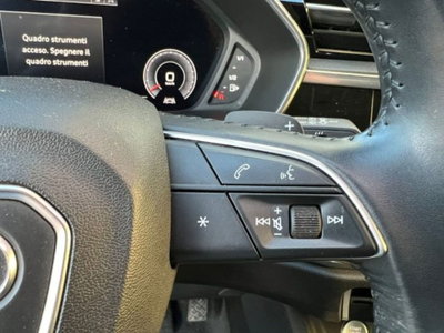 Audi Q3 2.0 TDI 150 CV S tronic S line Edition (19)