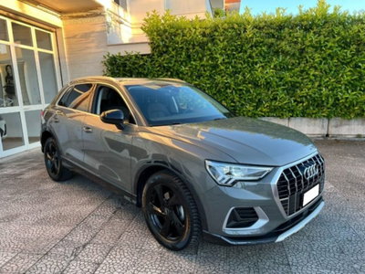 Audi Q3 2.0 TDI 150 CV S tronic S line Edition (3)