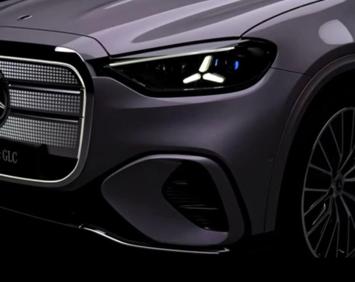 Mercedes-Benz GLC Elettrica 400 Premium 4matic (2)
