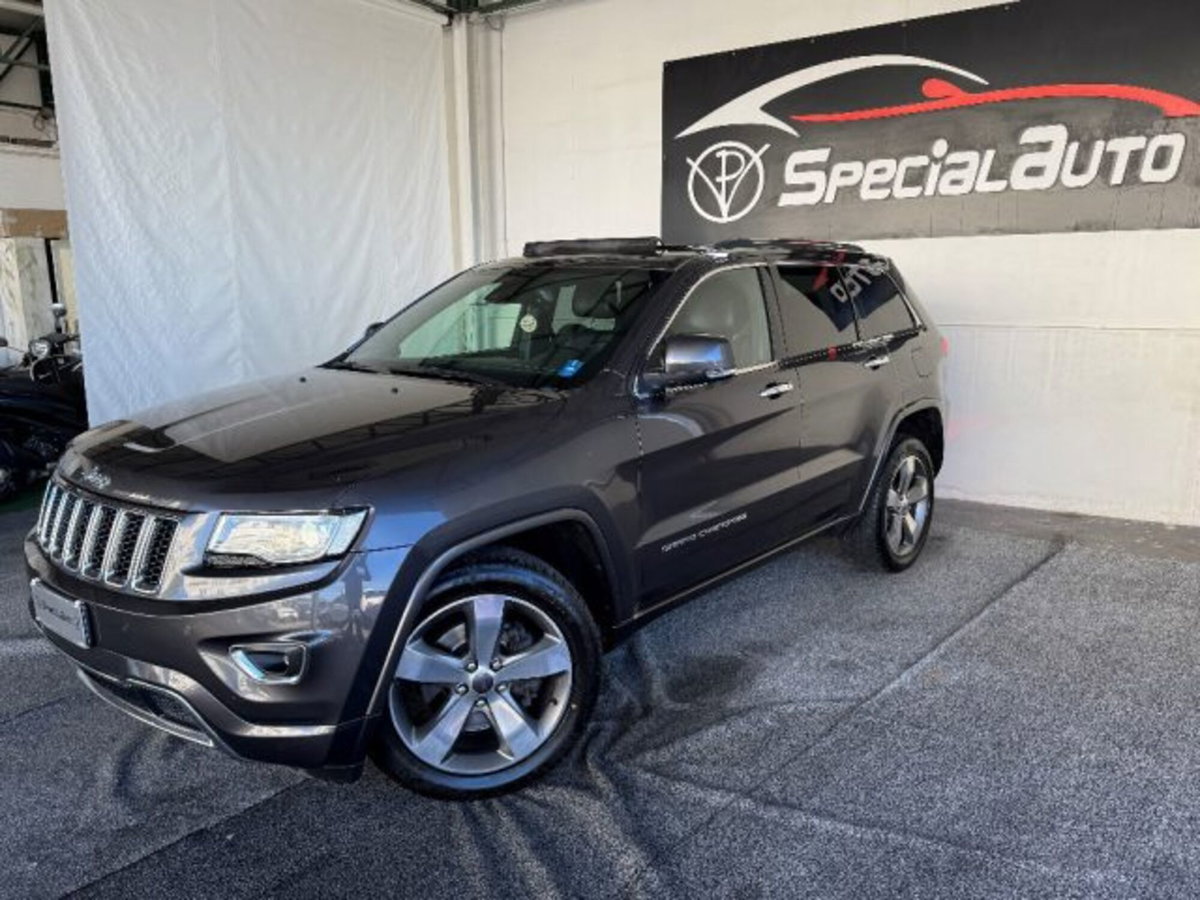 Jeep Grand Cherokee 3.0 V6 CRD 250 CV Multijet II Overland (10)