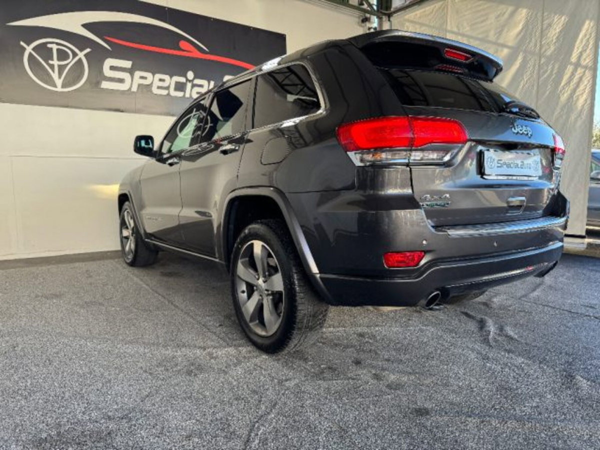 Jeep Grand Cherokee 3.0 V6 CRD 250 CV Multijet II Overland (11)