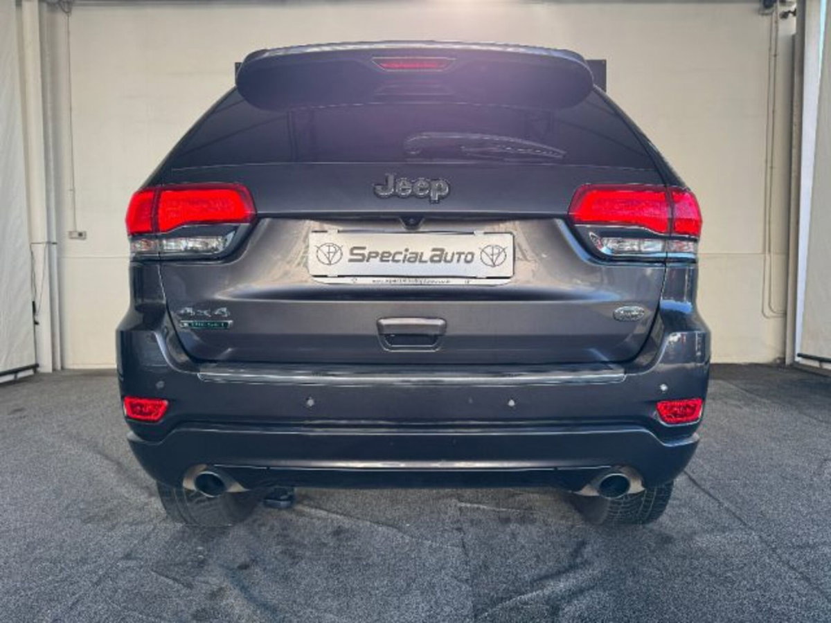 Jeep Grand Cherokee 3.0 V6 CRD 250 CV Multijet II Overland (18)