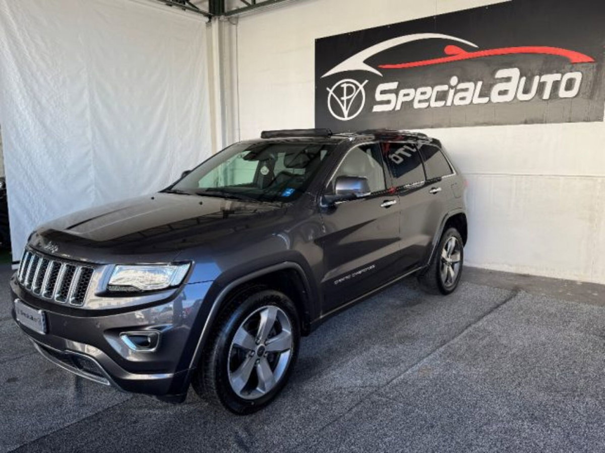 Jeep Grand Cherokee 3.0 V6 CRD 250 CV Multijet II Overland (3)
