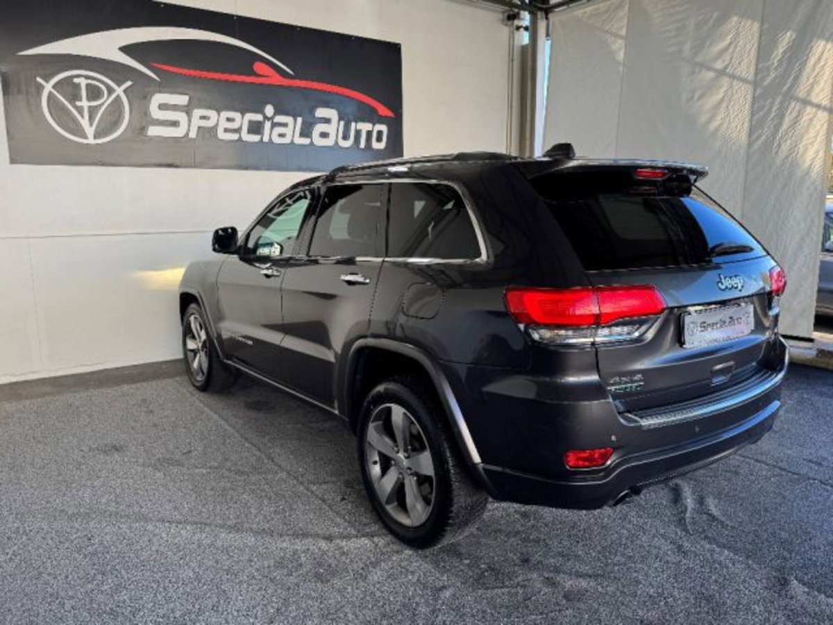 Jeep Grand Cherokee 3.0 V6 CRD 250 CV Multijet II Overland (4)