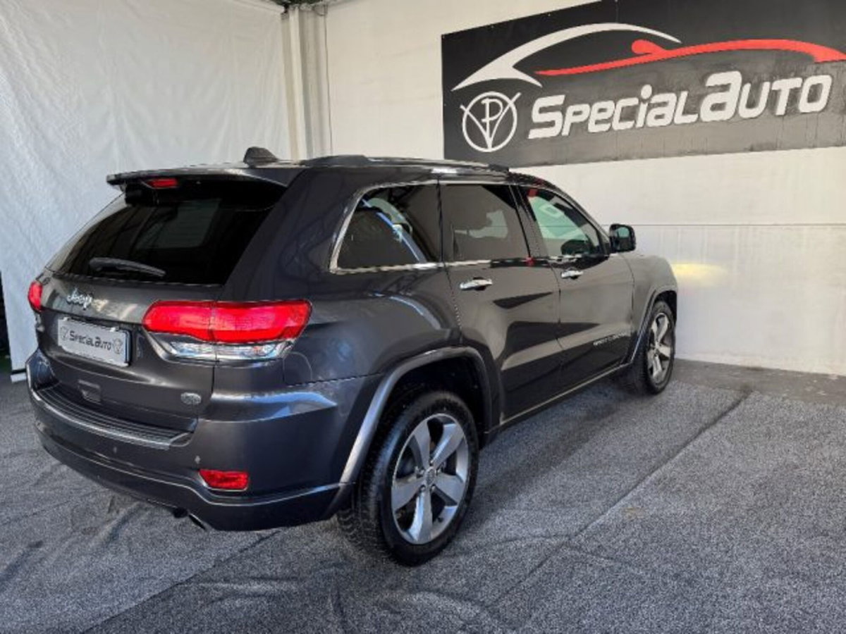 Jeep Grand Cherokee 3.0 V6 CRD 250 CV Multijet II Overland (5)