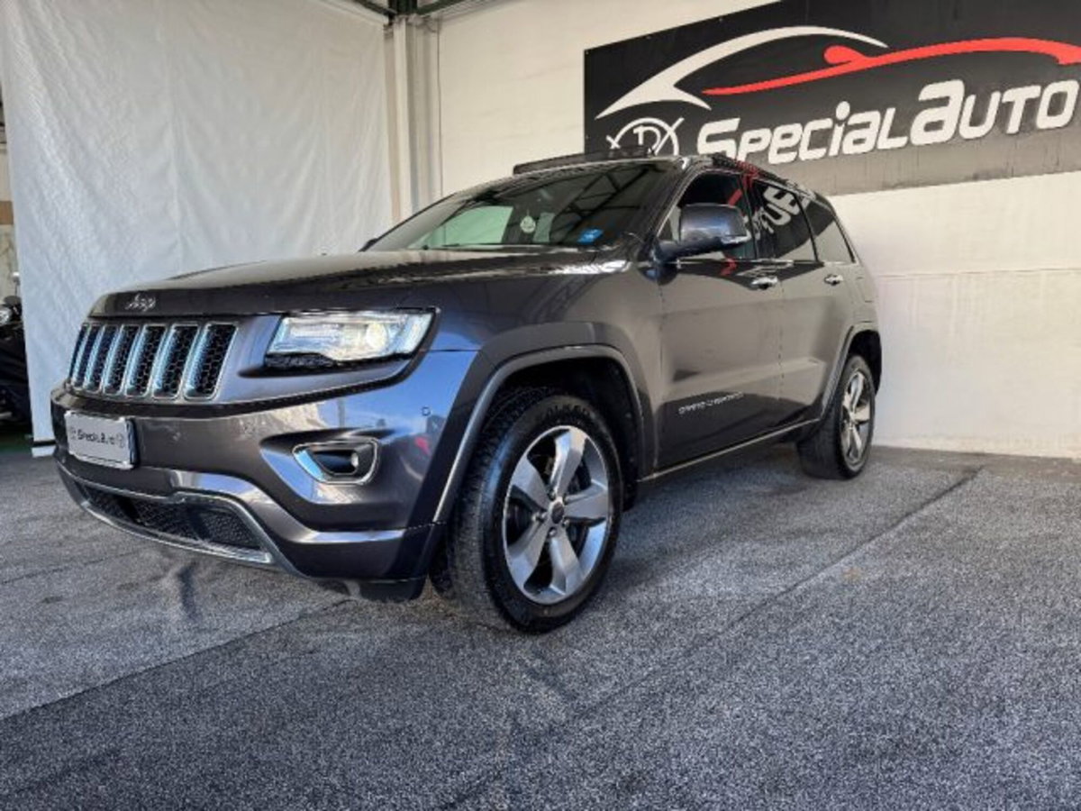 Jeep Grand Cherokee 3.0 V6 CRD 250 CV Multijet II Overland (8)