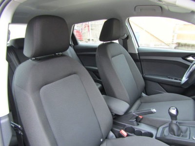 Audi A1 Sportback Sportback 25 1.0 tfsi Business (18)
