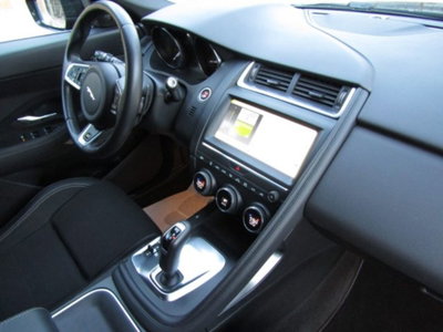 Jaguar E-Pace 2.0D 150 CV AWD aut. R-Dynamic (18)
