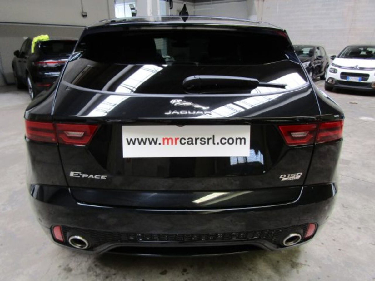 Jaguar E-Pace 2.0D 150 CV AWD aut. R-Dynamic (6)