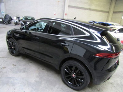Jaguar E-Pace 2.0D 150 CV AWD aut. R-Dynamic (8)