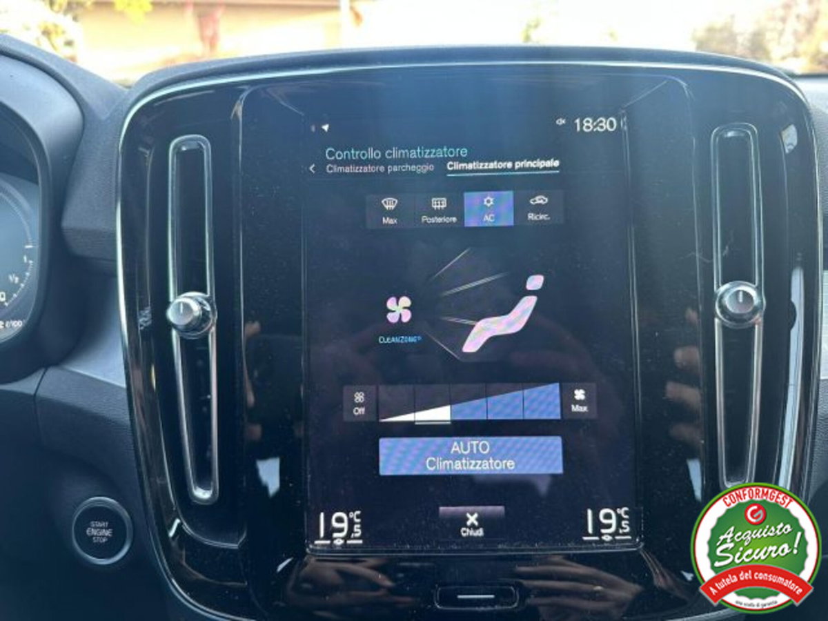 Volvo XC40 T5 Recharge Plug-in Hybrid automatico Core (15)
