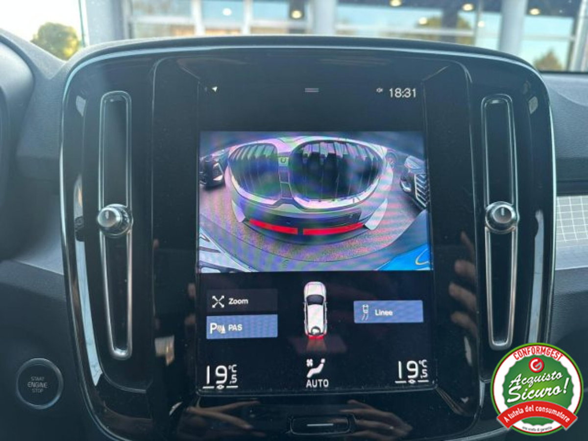 Volvo XC40 T5 Recharge Plug-in Hybrid automatico Core (17)