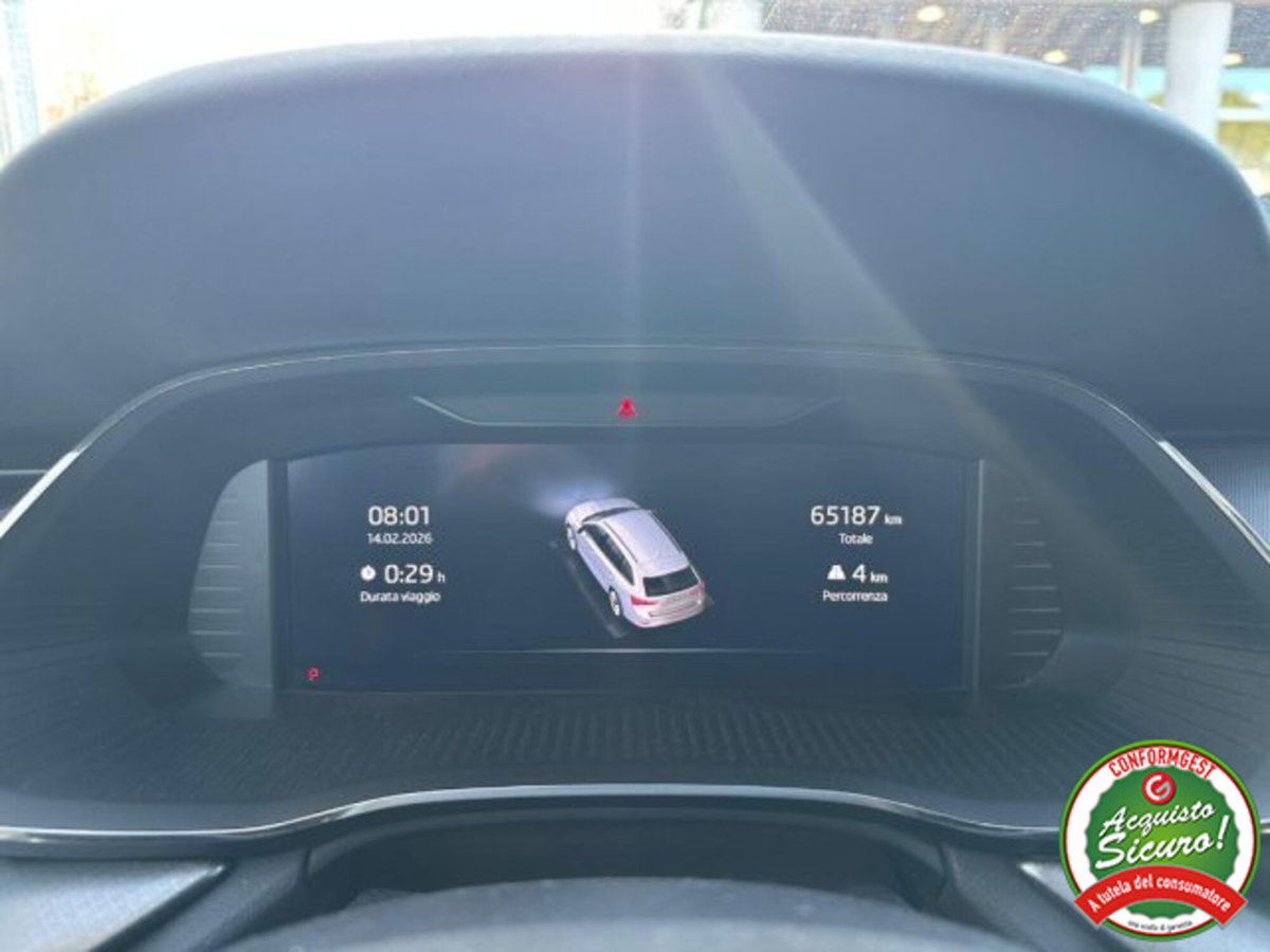 Skoda Octavia Station Wagon 2.0 TDI EVO SCR DSG Wagon Executive (17)