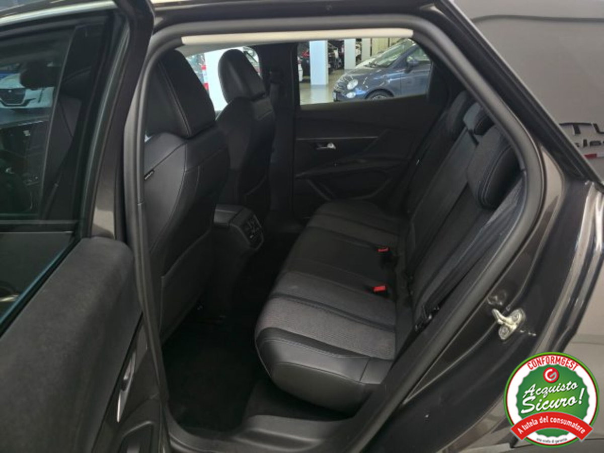 Peugeot 3008 BlueHDi 130 S&S EAT8 Allure Pack (11)