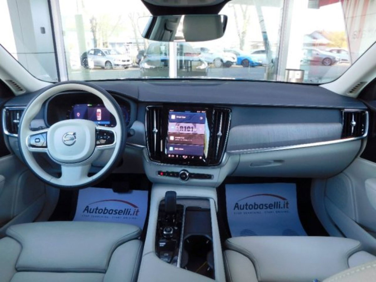 Volvo S90 B5 (d) AWD automatico Plus Dark (2)