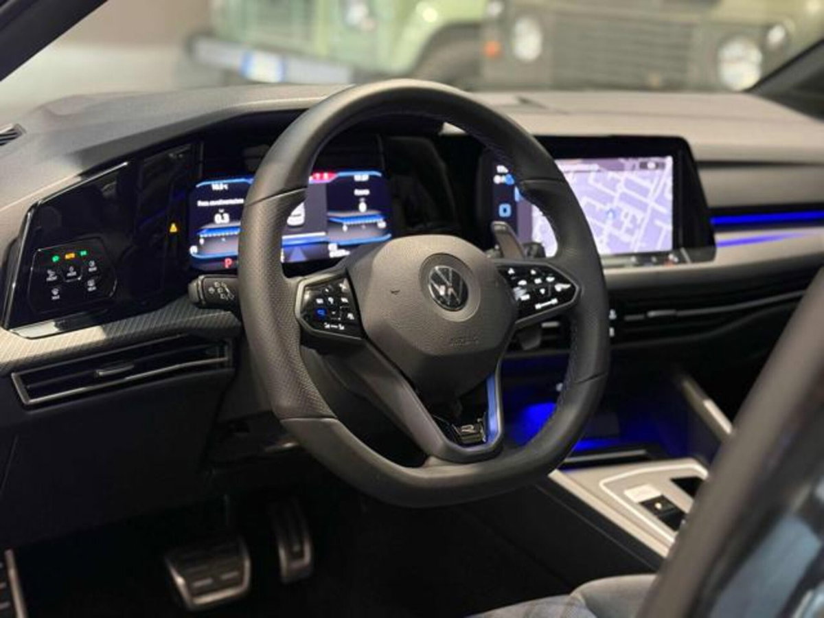 Volkswagen Golf 2.0 TSI R DSG 4Motion (9)