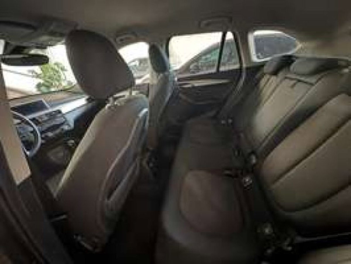 BMW X1 xDrive25e Business Advantage (5)