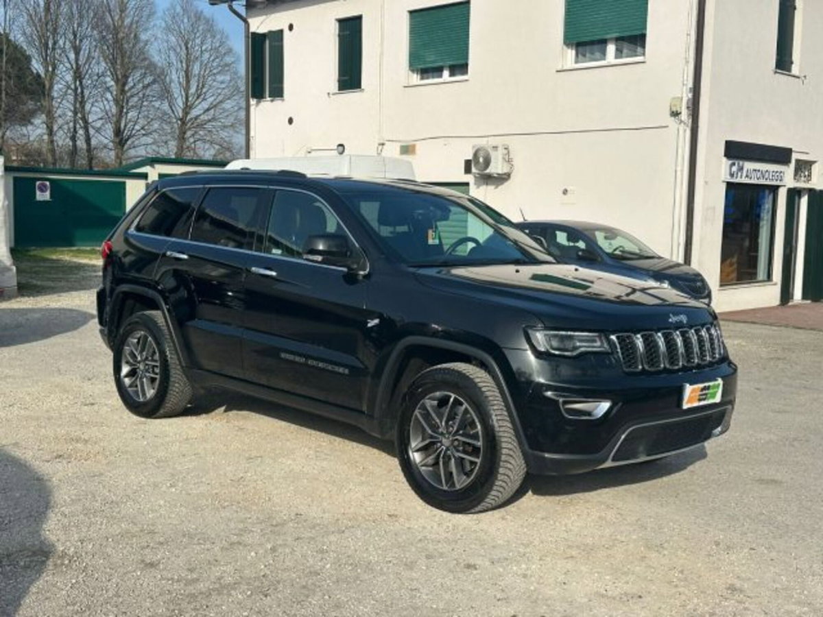 Jeep Grand Cherokee 3.0 V6 CRD 250 CV Multijet II Limited (12)