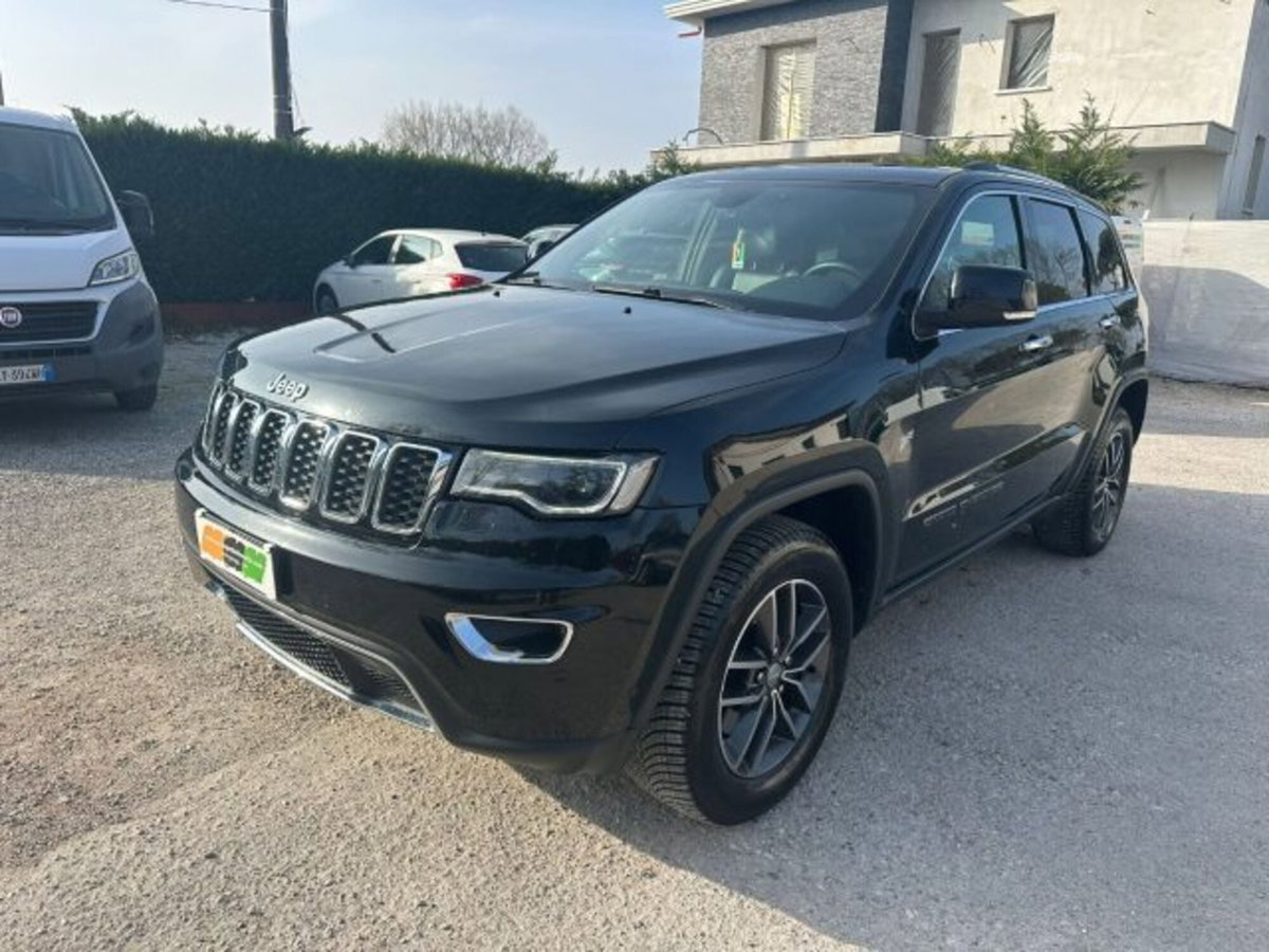 Jeep Grand Cherokee 3.0 V6 CRD 250 CV Multijet II Limited (16)