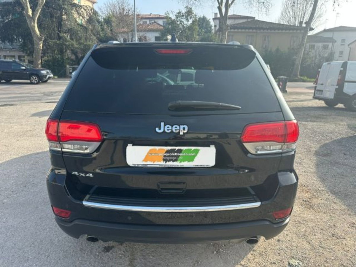 Jeep Grand Cherokee 3.0 V6 CRD 250 CV Multijet II Limited (18)