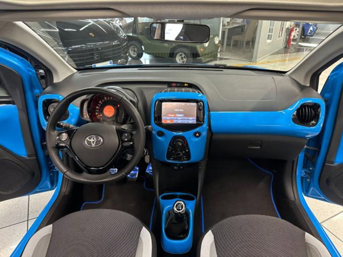 Toyota Aygo Connect 1.0 VVT-i 72 CV 5 porte x-you MMT (9)