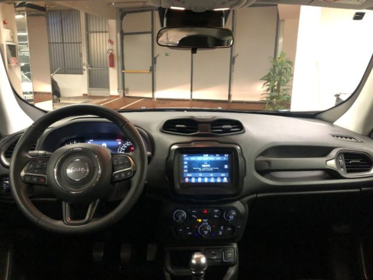 Jeep Renegade 1.6 Mjt 130 CV Limited (13)