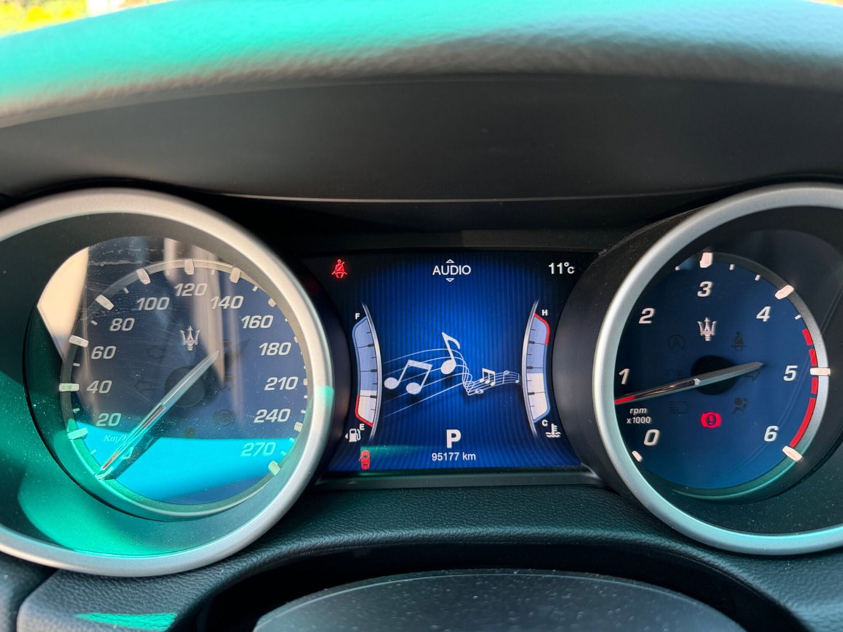Maserati Ghibli Ghibli V6 Diesel (15)