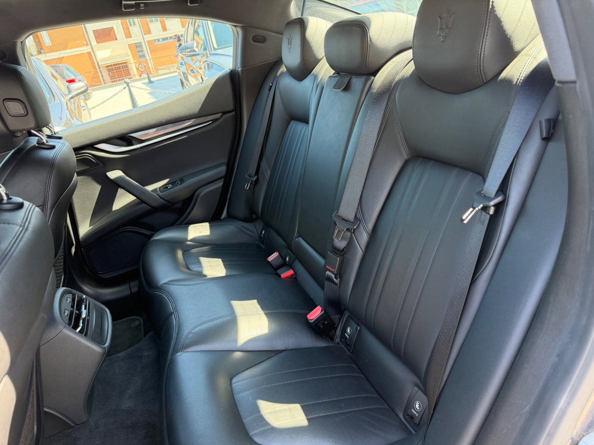 Maserati Ghibli Ghibli V6 Diesel (19)