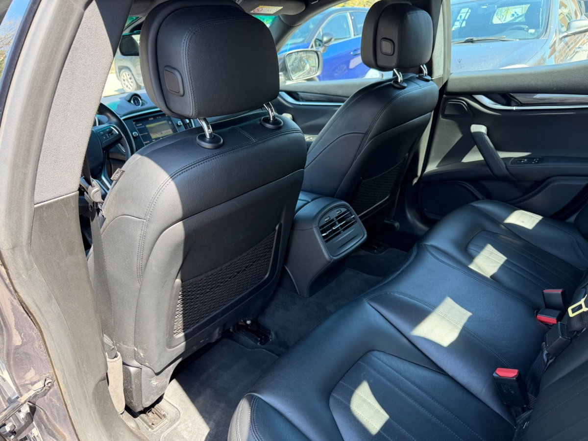 Maserati Ghibli Ghibli V6 Diesel (20)