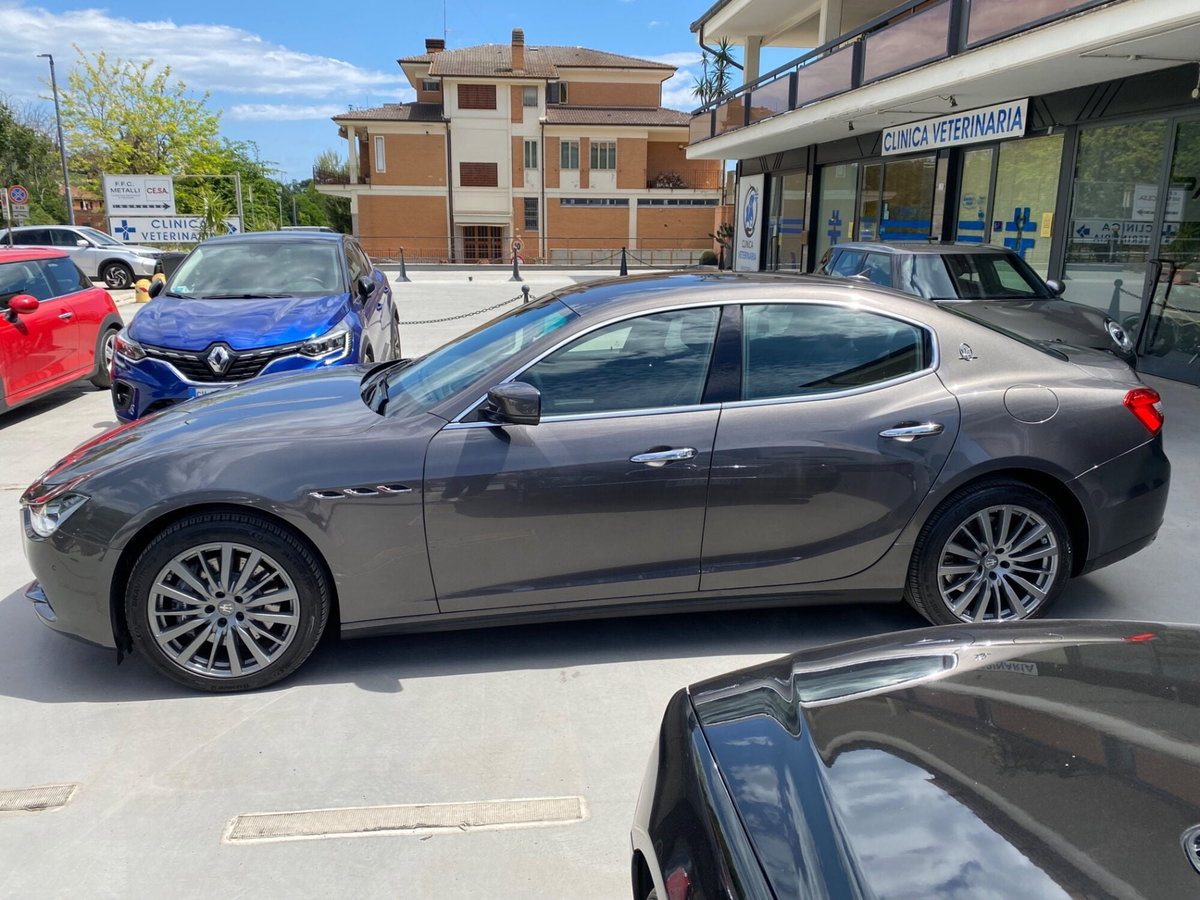 Maserati Ghibli Ghibli V6 Diesel (2)
