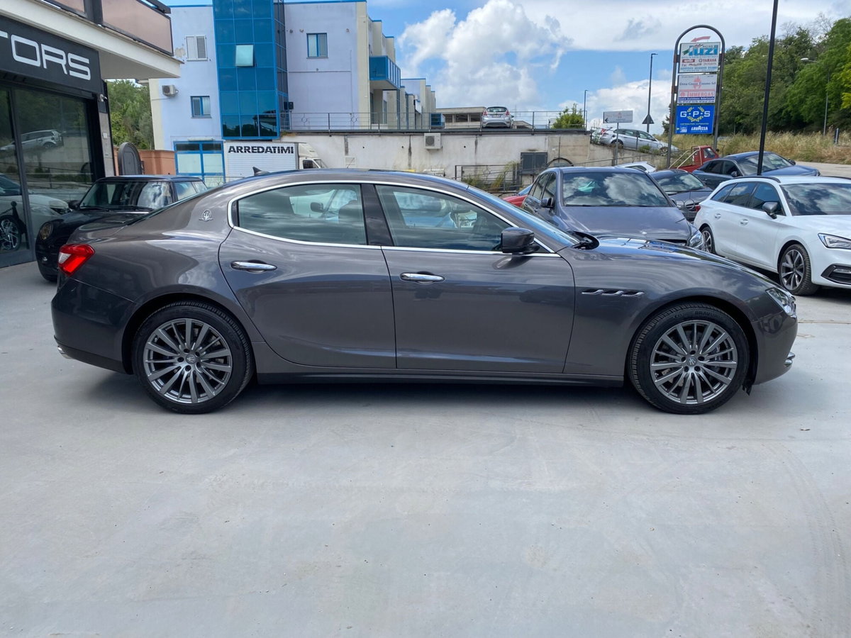 Maserati Ghibli Ghibli V6 Diesel (6)