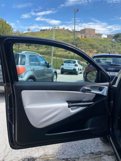 Lancia Ypsilon 1.2 69 CV 5 porte Platinum (11)