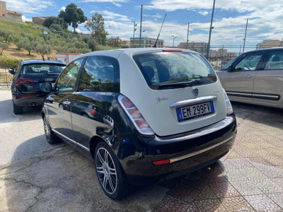 Lancia Ypsilon 1.2 69 CV 5 porte Platinum (3)