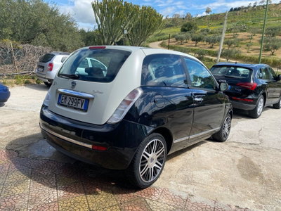 Lancia Ypsilon 1.2 69 CV 5 porte Platinum (5)