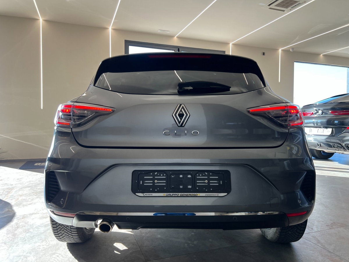 Renault Clio TCe 90 CV 5 porte Techno (4)