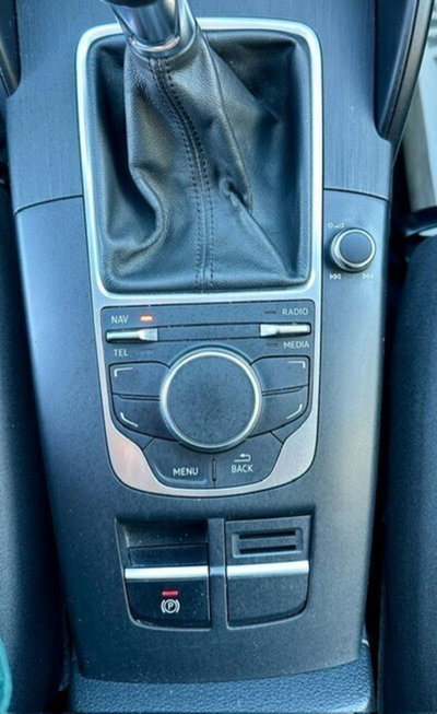 Audi A3 Sportback 2.0 TDI quattro edition (14)