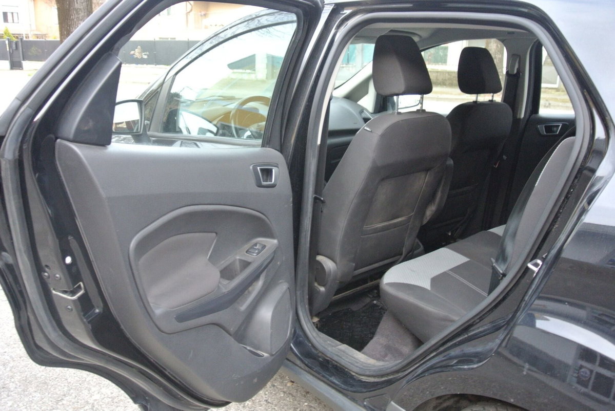 Ford EcoSport 1.5 TDCi 95 CV Plus (16)