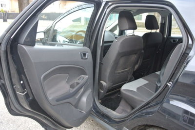 Ford EcoSport 1.5 TDCi 95 CV Plus (16)