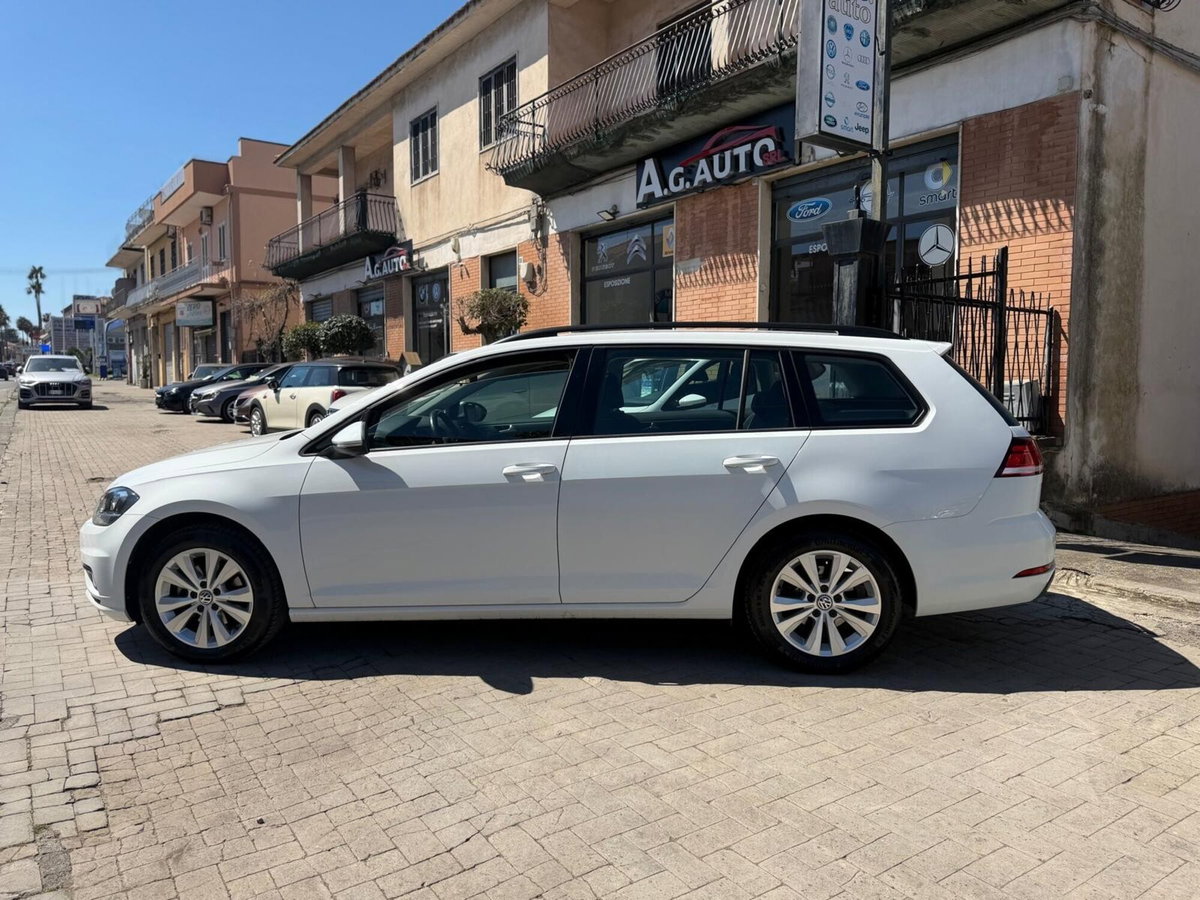 Volkswagen Golf Variant 1.6 TDI 115 CV Business BlueMotion Technology (4)
