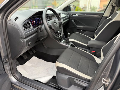 Volkswagen T-Roc 2.0 TDI SCR Advanced BlueMotion Technology (20)