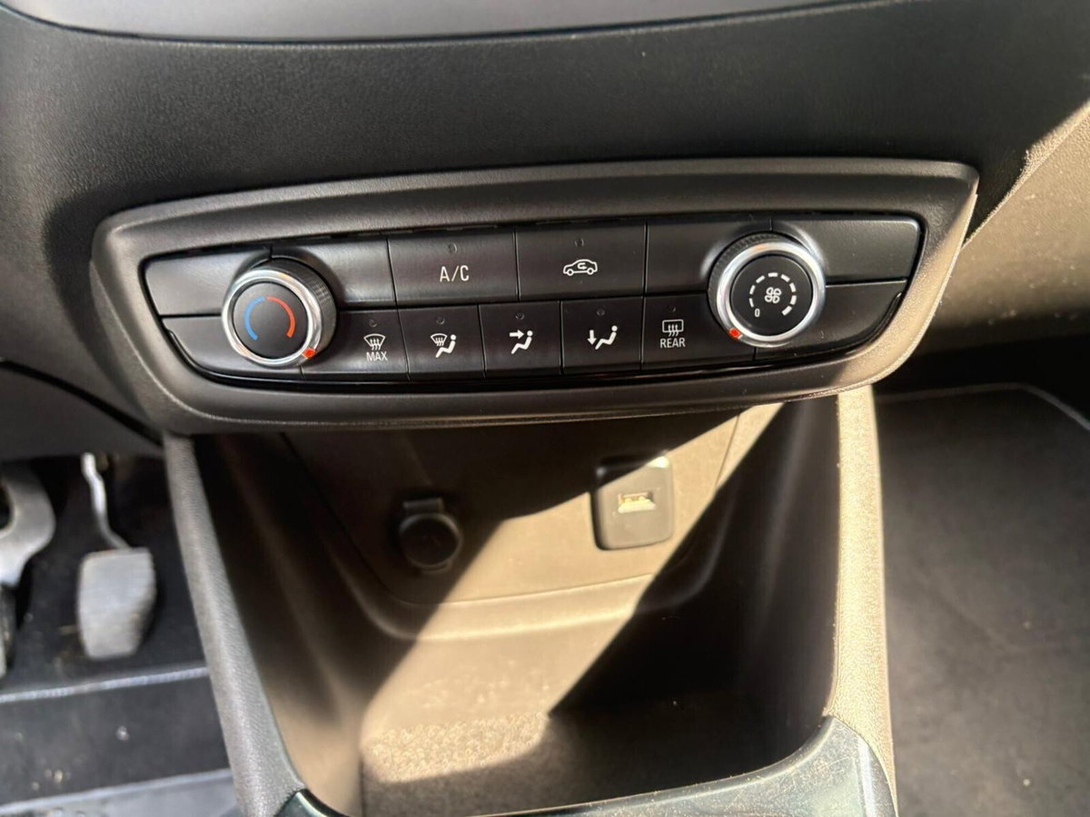 Opel Crossland 1.2 12V Start&Stop Elegance (17)