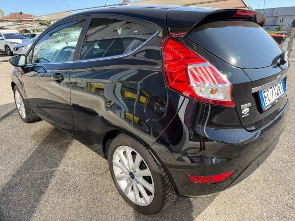 Ford Fiesta 1.0 EcoBoost 100CV 3 porte Titanium (3)