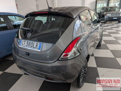 Lancia Ypsilon 1.0 FireFly 5 porte S&S Hybrid Gold Plus (4)