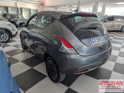 Lancia Ypsilon 1.0 FireFly 5 porte S&S Hybrid Gold Plus (5)