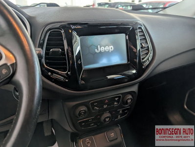 Jeep Compass 1.6 Multijet II 2WD Limited (10)